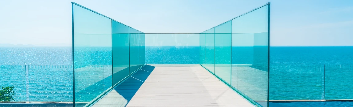 Customized Glass Pool Fence Repair Services in Immokalee, FL